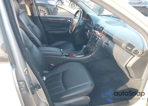 2007 Mercedes-Benz C 280 Luxury 4Matic z USA, uszkodzony, nr VIN WDBRF92HX7F874732